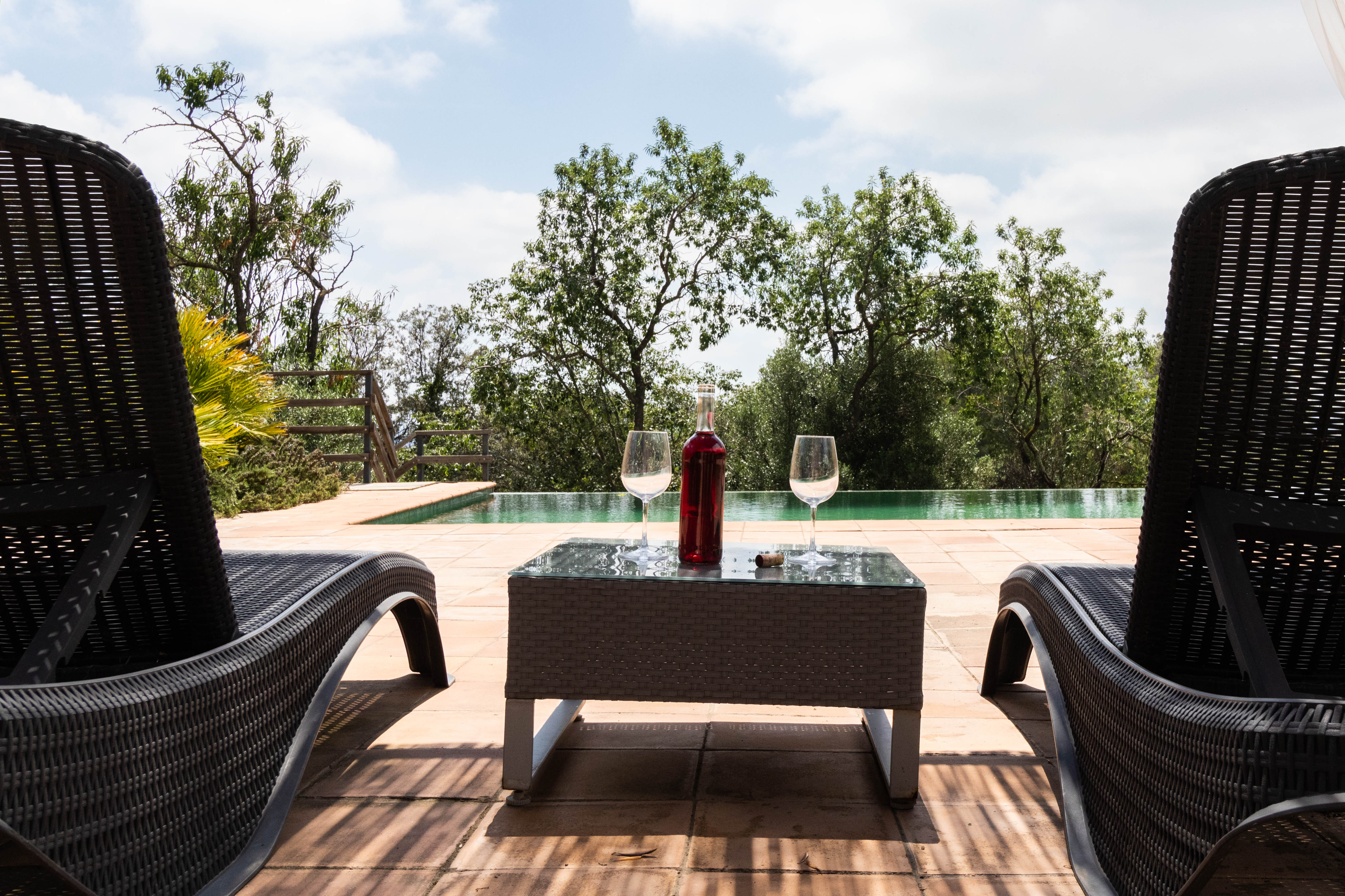 Vi de la finca vora la piscina